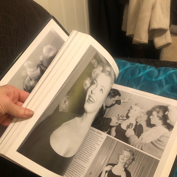 Very glamorous life of Marilyn Monroe vintage book - Picture 7 of 9